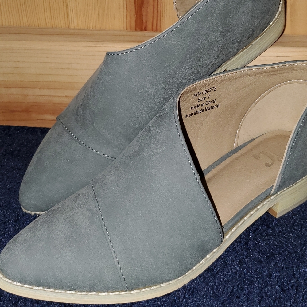 Women's Ankle bootie sz 7
